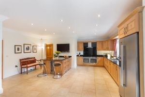 Photo 26- click for photo gallery